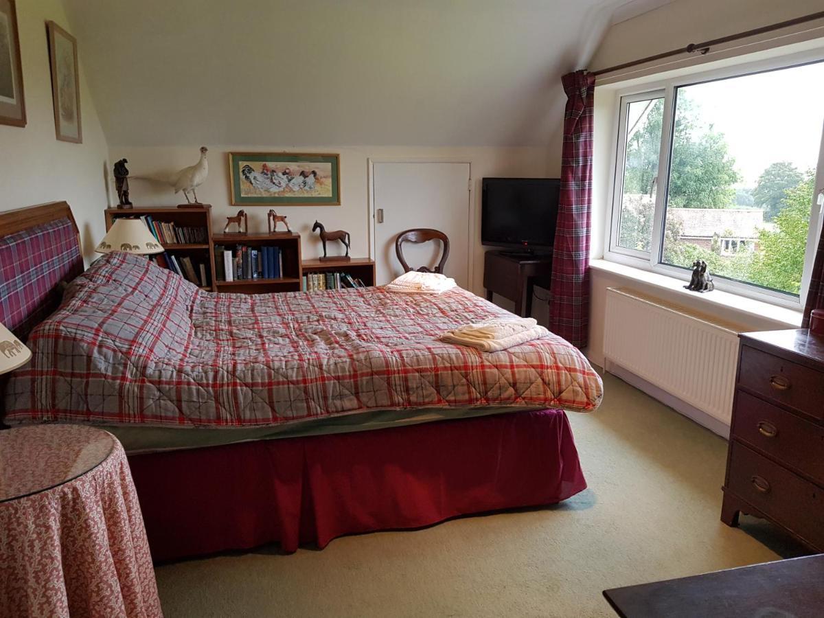 Bed and Breakfast House On The Hill Little Massingham Екстер'єр фото